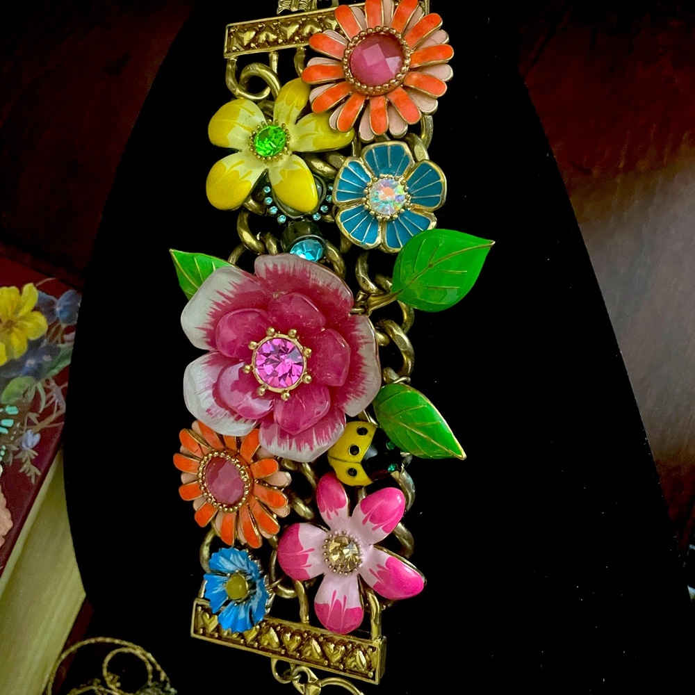 Bracelet